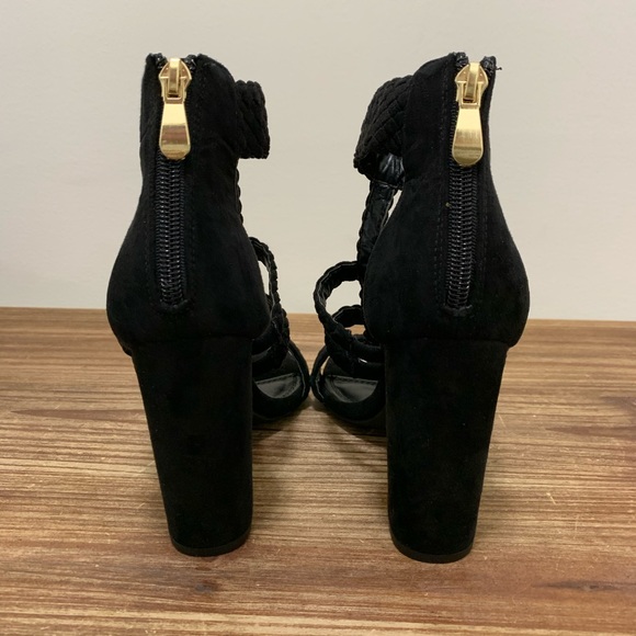 Heels - Picture 4 of 5